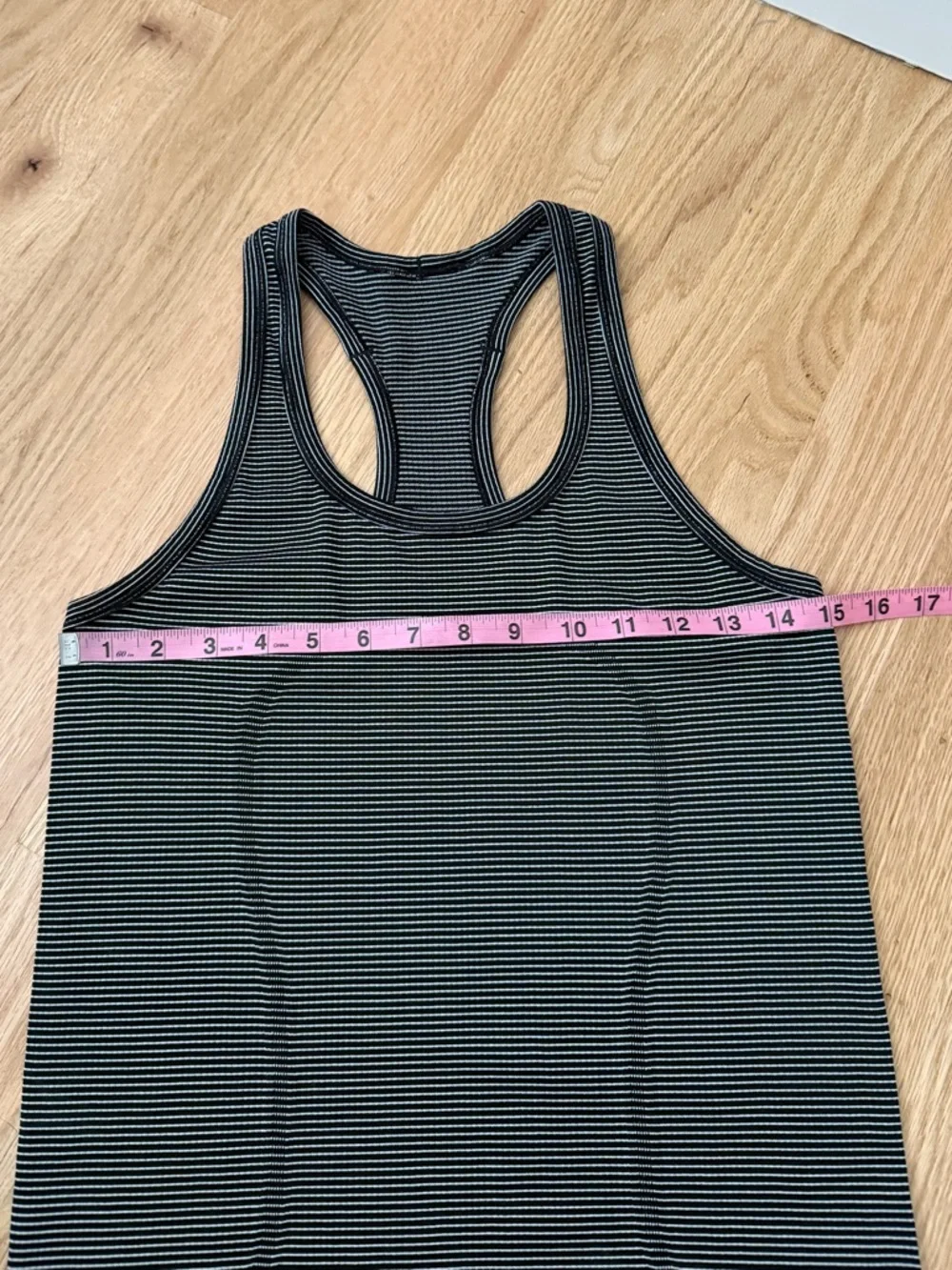 Lululemon Swiftly Tech Tank Top Striped Black White Size 6 - Picture 4 of 10